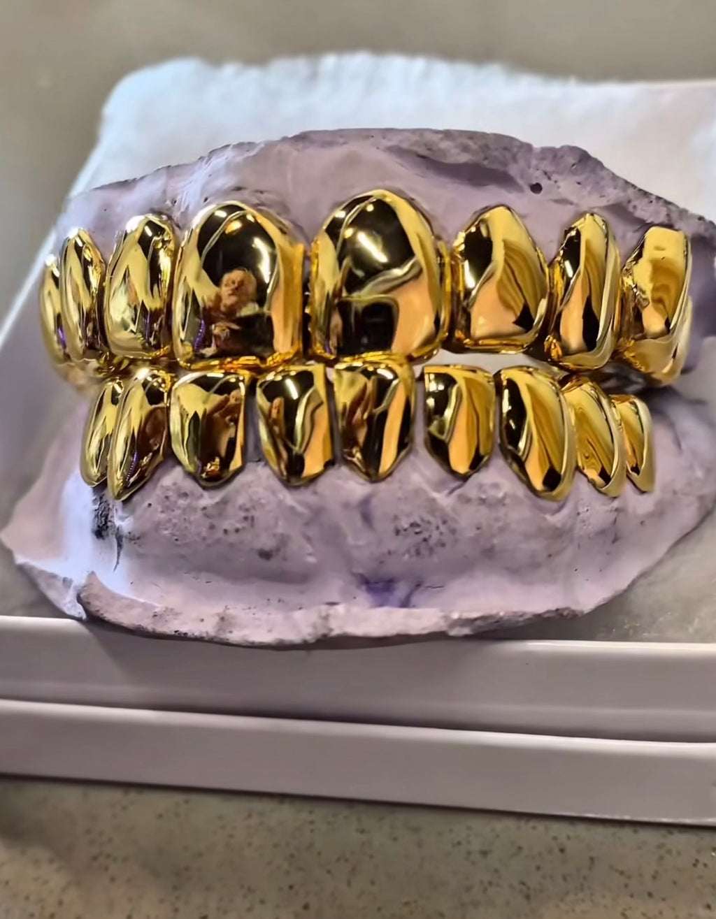 22k STYLE™ Premium Finish Grillz